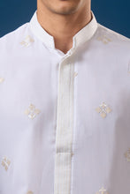 Load image into Gallery viewer, White Embroidered Kurta