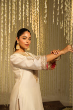 Load image into Gallery viewer, ENISA - DAISY IVORY