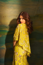 Load image into Gallery viewer, Shamita Shetty in Golconda Arsh One shoulder Set