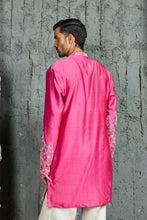 Load image into Gallery viewer, Pink Gulrang Ridge Kurta Set