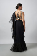 Load image into Gallery viewer, Oorja Saree Set