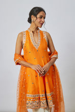 Load image into Gallery viewer, Gitashri Dhoti Set