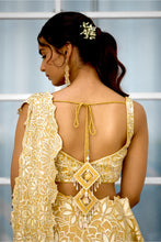 Load image into Gallery viewer, Marigold Muse