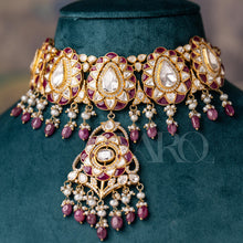 Load image into Gallery viewer, Gulnaar