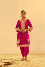 Load image into Gallery viewer, Anjum - Short Kurta with Dhoti