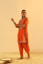 Load image into Gallery viewer, Anjum - Short Kurta with Dhoti
