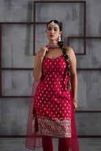 Load image into Gallery viewer, Fuchsia kurti, churidar and chhoker dupatta
