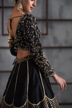 Load image into Gallery viewer, Black embroidered blouse, brocade lehenga and dupatta