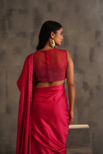 Load image into Gallery viewer, Fuchsia embroidered blouse and pre pleated saree