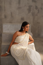 Load image into Gallery viewer, Off White embroidered bouse, drape saree