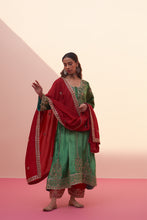 Load image into Gallery viewer, Green velvet choga set