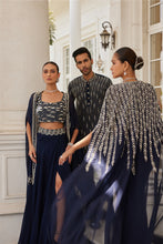 Load image into Gallery viewer, JACKETS AND CAPES