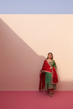 Load image into Gallery viewer, Green velvet choga set