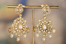 Load image into Gallery viewer, IZHARAT