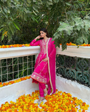 Load image into Gallery viewer, Diana Penty in Aarohi Anarkali set