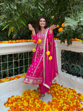 Load image into Gallery viewer, Diana Penty in Aarohi Anarkali set