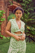 Load image into Gallery viewer, Green Ivy Grace