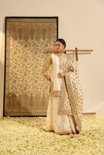 Load image into Gallery viewer, Short kurta with sharara and odhni