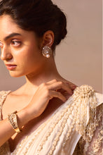 Load image into Gallery viewer, IVORY DRAPED SAREE