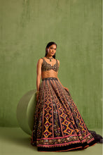 Load image into Gallery viewer, black lehenga set