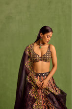 Load image into Gallery viewer, black lehenga set