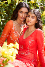 Load image into Gallery viewer, Ariel Kurta And Sharara Set