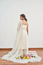 Load image into Gallery viewer, IVORY KALIDAAR WITH IVORY DUPATTA