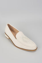Load image into Gallery viewer, Off White Embroidered Loafers