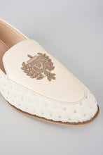 Load image into Gallery viewer, Ivory Lucknowi Crown Loafers