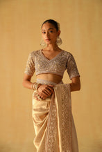Load image into Gallery viewer, SARAA Saree & Blouse
