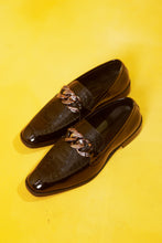 Load image into Gallery viewer, Black Loafer with Grey Chain Buckle