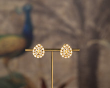 Load image into Gallery viewer, VAMIKA