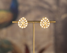 Load image into Gallery viewer, VAMIKA