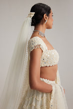 Load image into Gallery viewer, Off White Mirror and Pearl Drop Bridal lehenga set with Veil