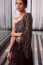 Load image into Gallery viewer, BLACK ONE-SHOULDER BLOUSE WITH SKIRT