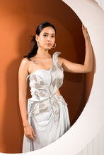 Load image into Gallery viewer, LILY GOWN