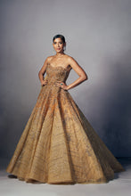 Load image into Gallery viewer, Helena Shimmer Tulle ball gown