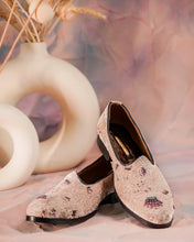 Load image into Gallery viewer, Blush Pink Juti