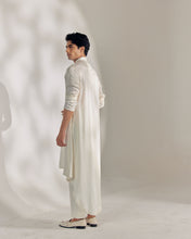 Load image into Gallery viewer, Ivory Flow Kurta