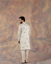 Load image into Gallery viewer, Ivory In Malaga