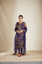 Load image into Gallery viewer, PURPLE FLORAL KURTA SET