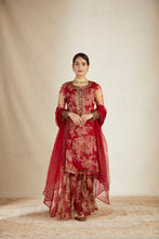 Load image into Gallery viewer, RED FLORAL ORGANZA FLORAL KURTA SET