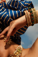 Load image into Gallery viewer, Antique Green Gold Bangle