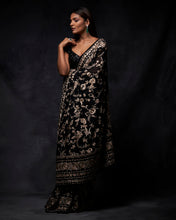 Load image into Gallery viewer, Black Ivory Saree