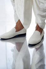 Load image into Gallery viewer, Frost White Bundi Set