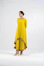 Load image into Gallery viewer, MOSS GREEN ASYMMETRICAL KURTA SET.