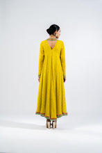 Load image into Gallery viewer, MOSS GREEN ASYMMETRICAL KURTA SET.