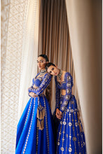 Load image into Gallery viewer, Royal Blue Big Flower Linear Lehenga Set
