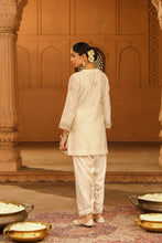 Load image into Gallery viewer, Short kurta with salwar

