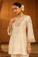 Load image into Gallery viewer, Short kurta with salwar
